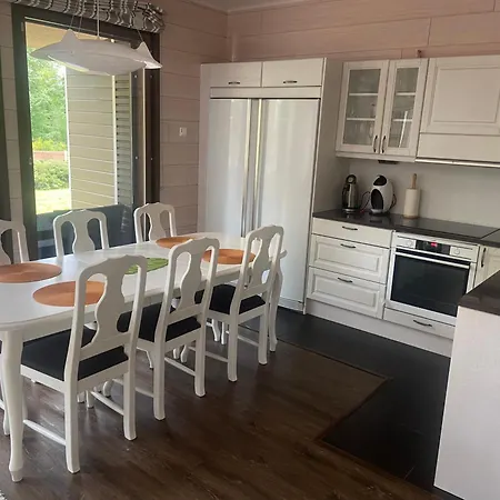 Rauhan Helmi 펜션 *